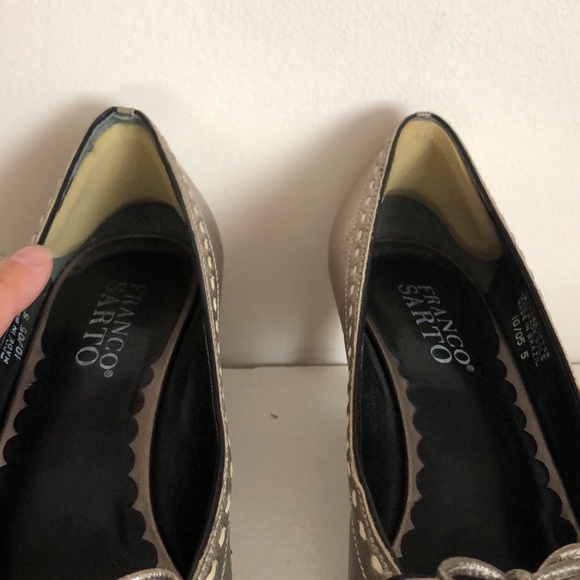 Franco Sarto leather kitten heels, size 6. - Picture 8 of 8